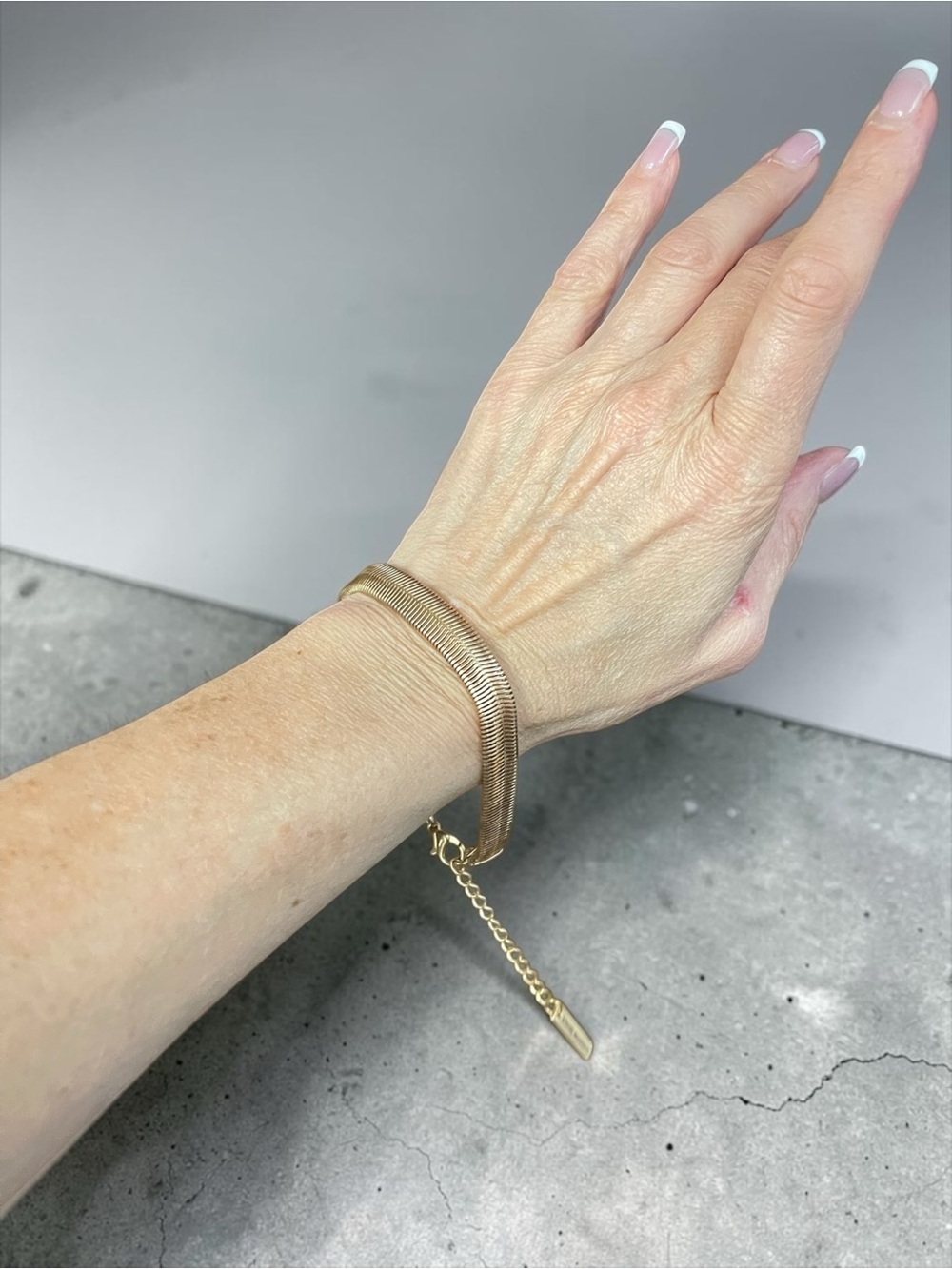 Steve Madden Gold Tone Slinky Chain Bracelet Adjustable